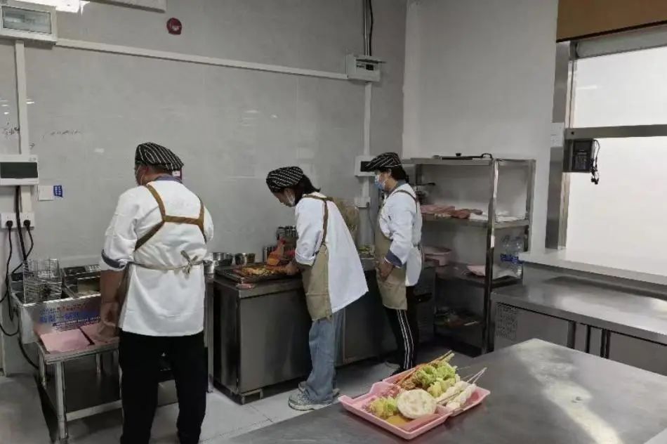 港澳宝典资料大全免费
