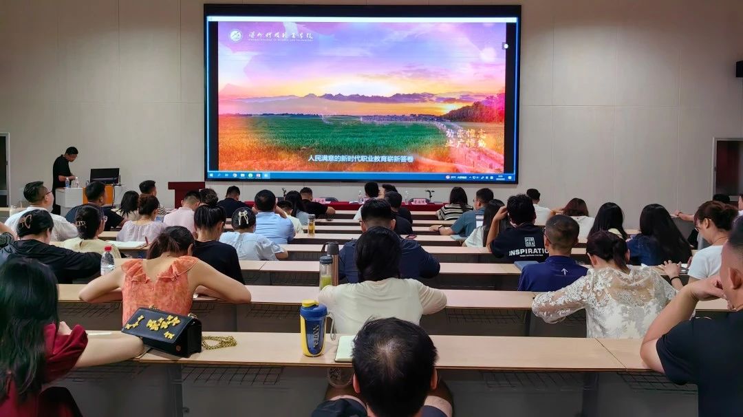 港澳宝典资料大全免费